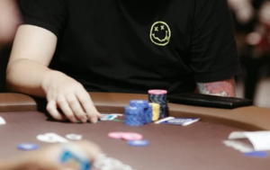 Panduan Lengkap Mengira Kadar Kemenangan dalam Poker Texas Hold'em