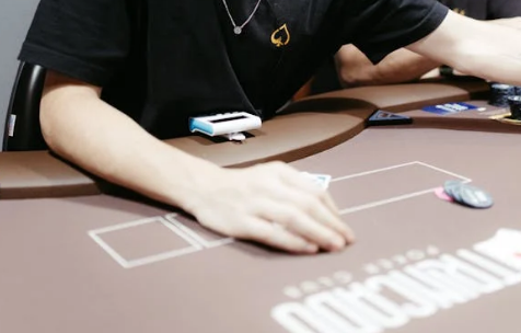 Bagaimana skor dikira dalam Texas Hold’em?